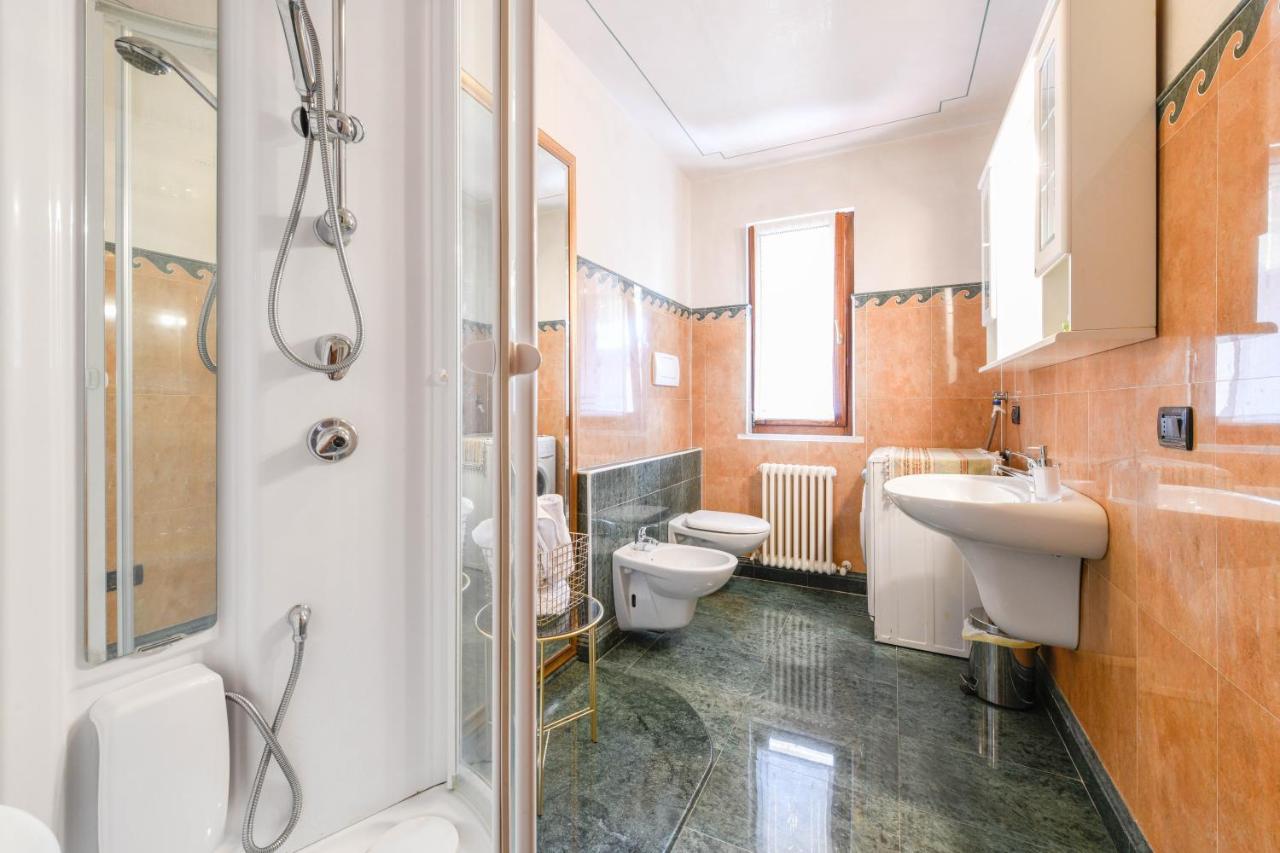 Prestige Apartment Sirmione Bagian luar foto
