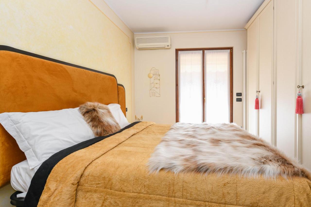 Prestige Apartment Sirmione Bagian luar foto