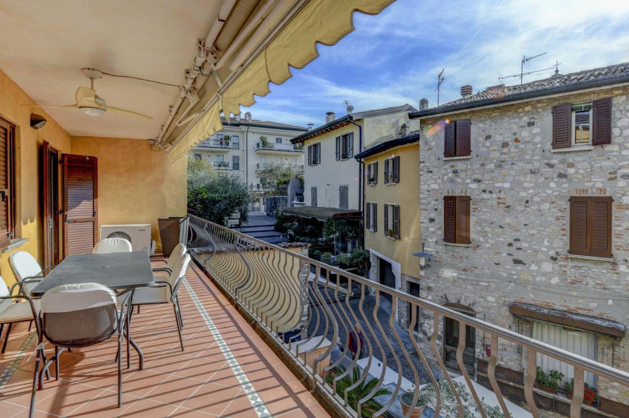 Prestige Apartment Sirmione Bagian luar foto