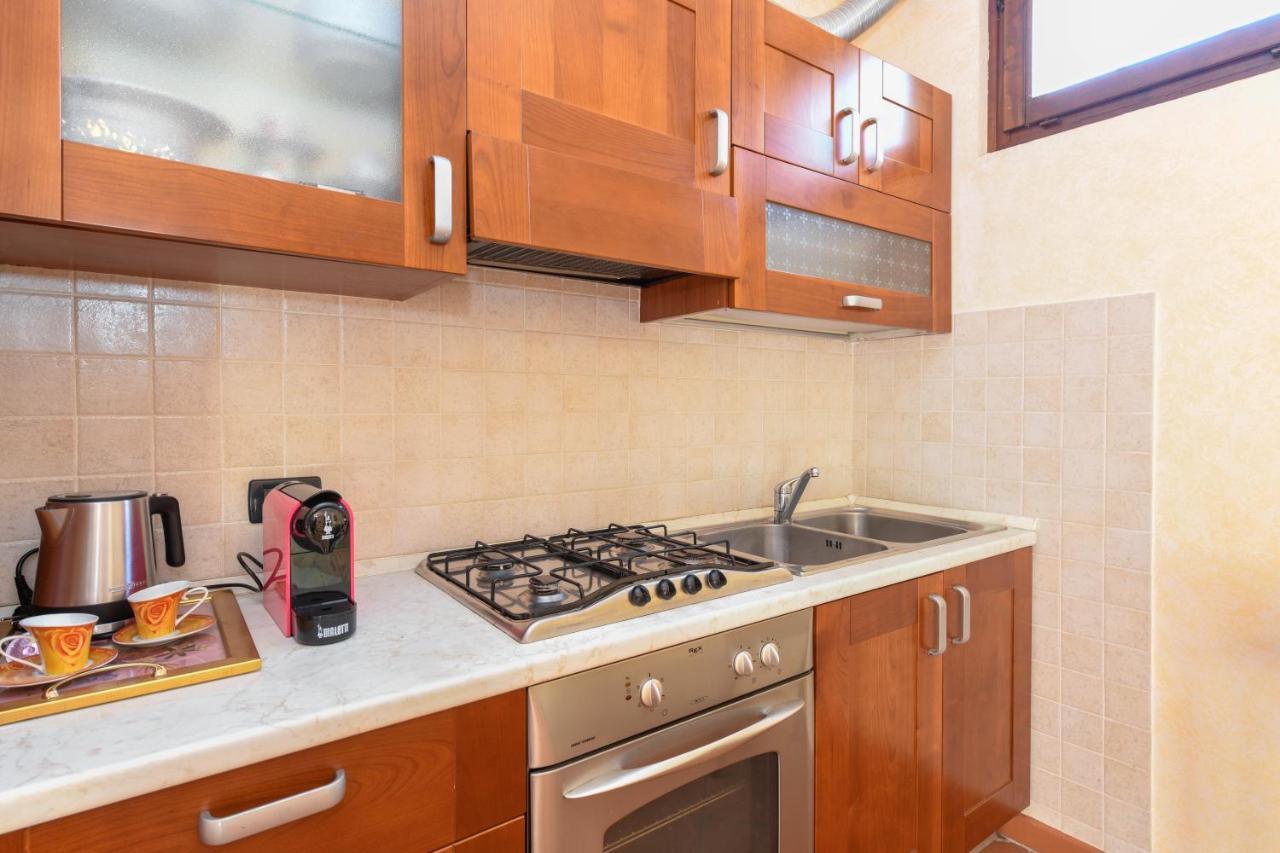 Prestige Apartment Sirmione Bagian luar foto