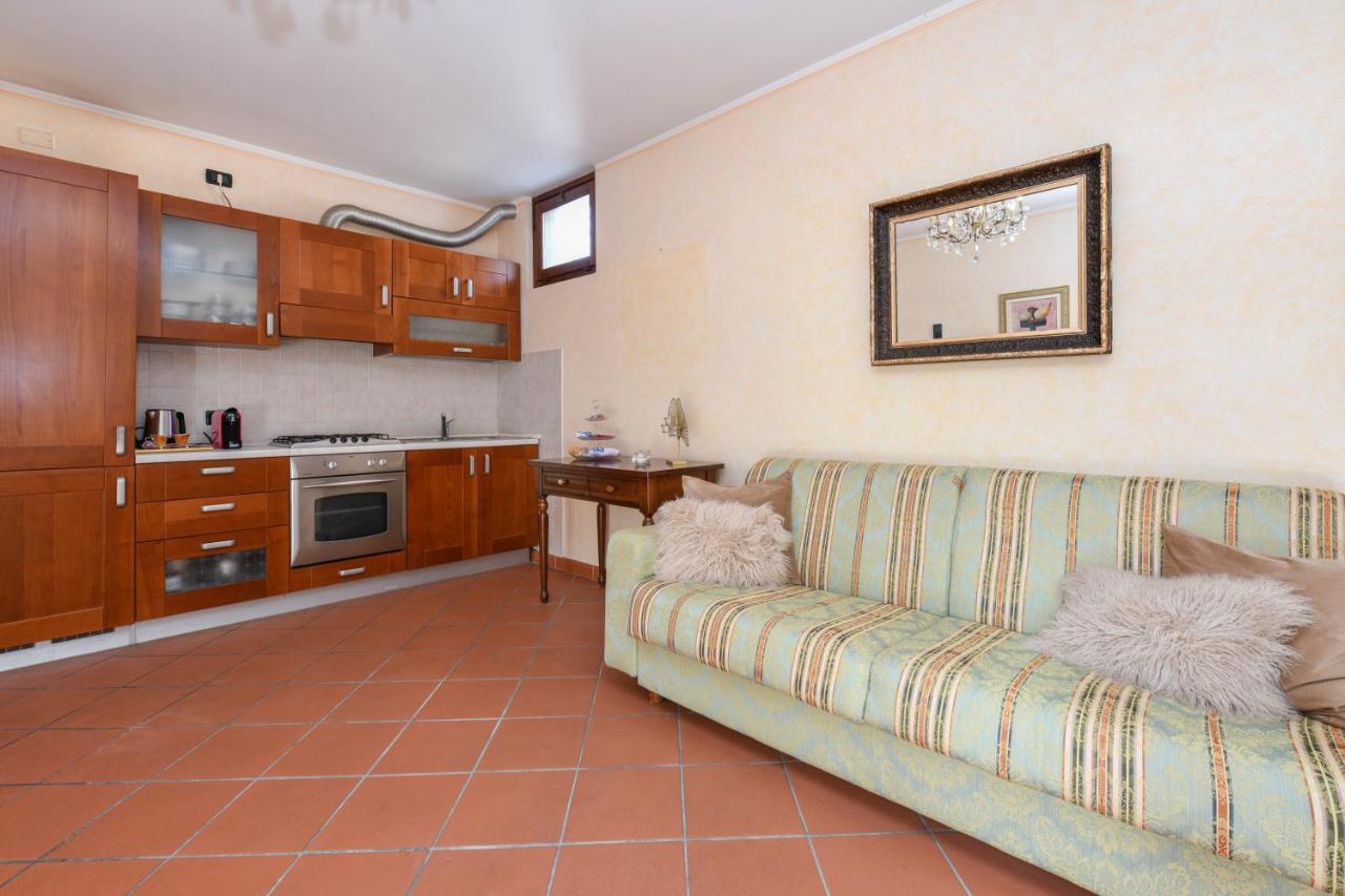 Prestige Apartment Sirmione Bagian luar foto
