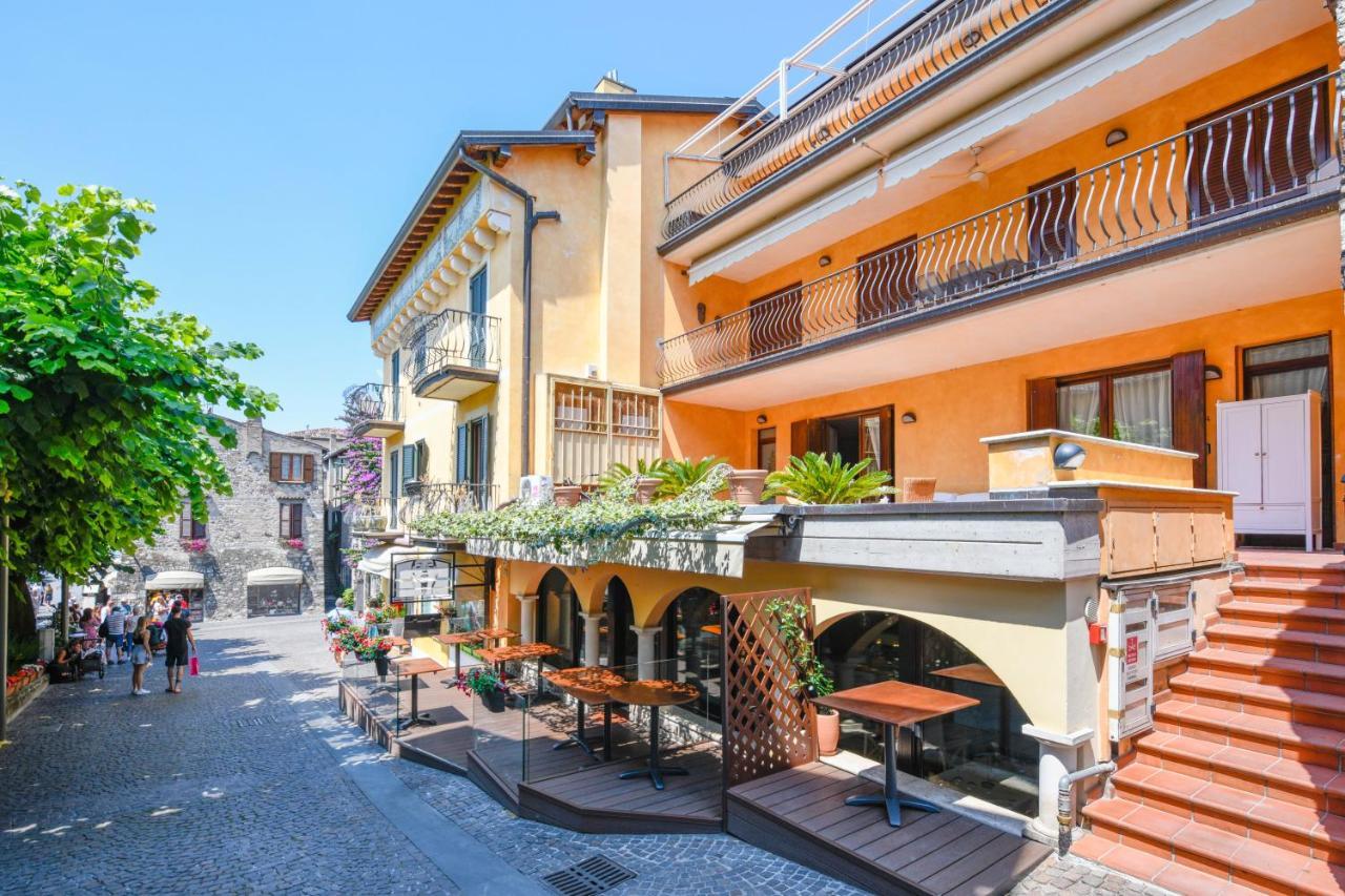 Prestige Apartment Sirmione Bagian luar foto